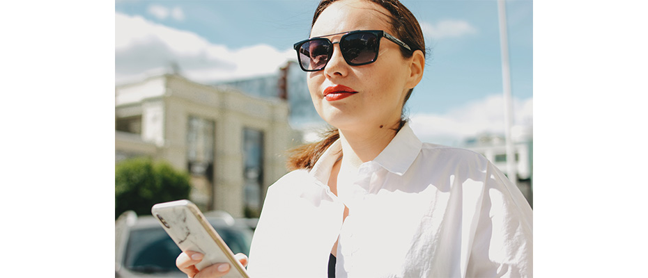 Lenti fotocromatiche TRANSITIONS come funzionano davvero e perché stanno rivoluzionando il comfort visivo